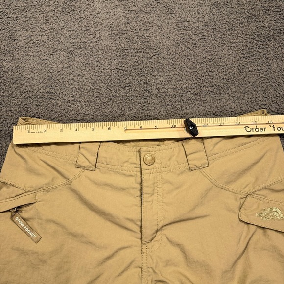 The North Face Shorts Womens 10‎ Khaki Outdoor Hiking Nylon Quick Dry Zip Pocket - Picture 6 of 10
